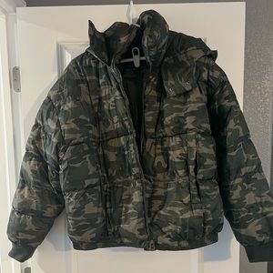 Lucky Brand Camo Puffer Jacket XL women’s